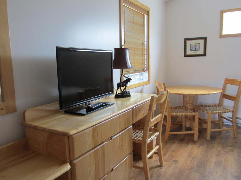 Beaver Creek Lodge And Cabins McBride Habitación foto