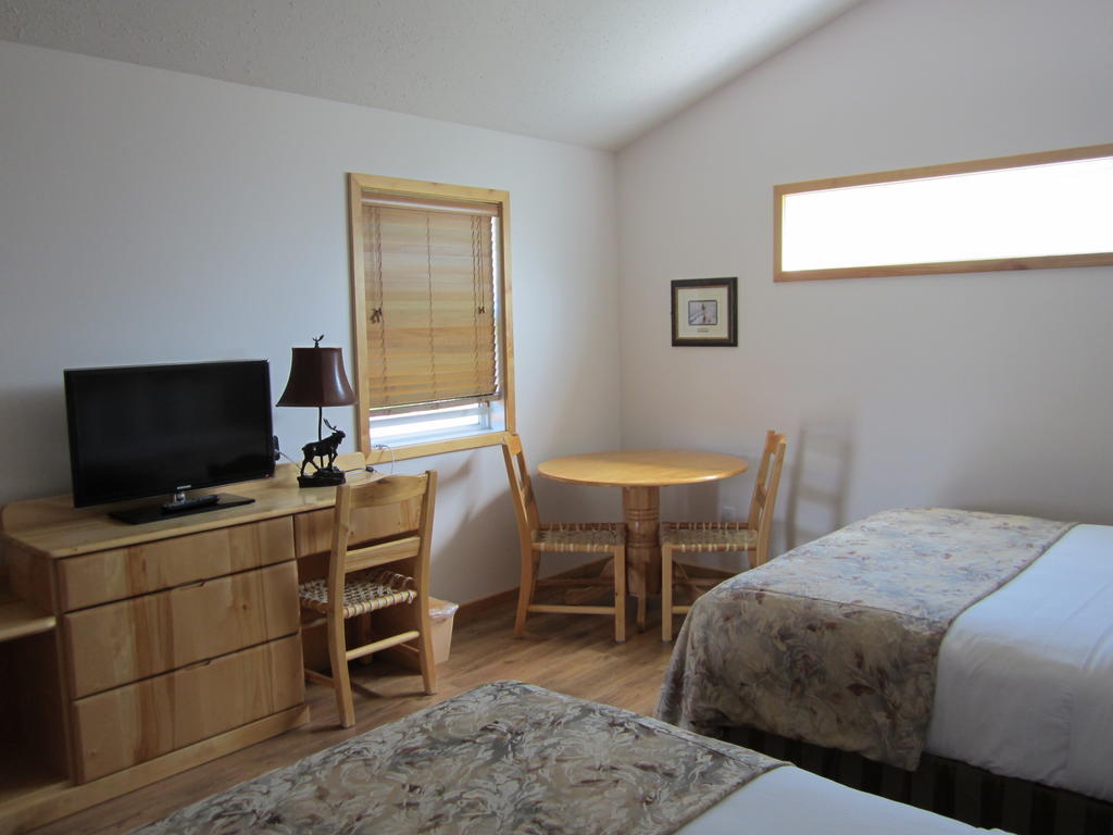 Beaver Creek Lodge And Cabins McBride Habitación foto